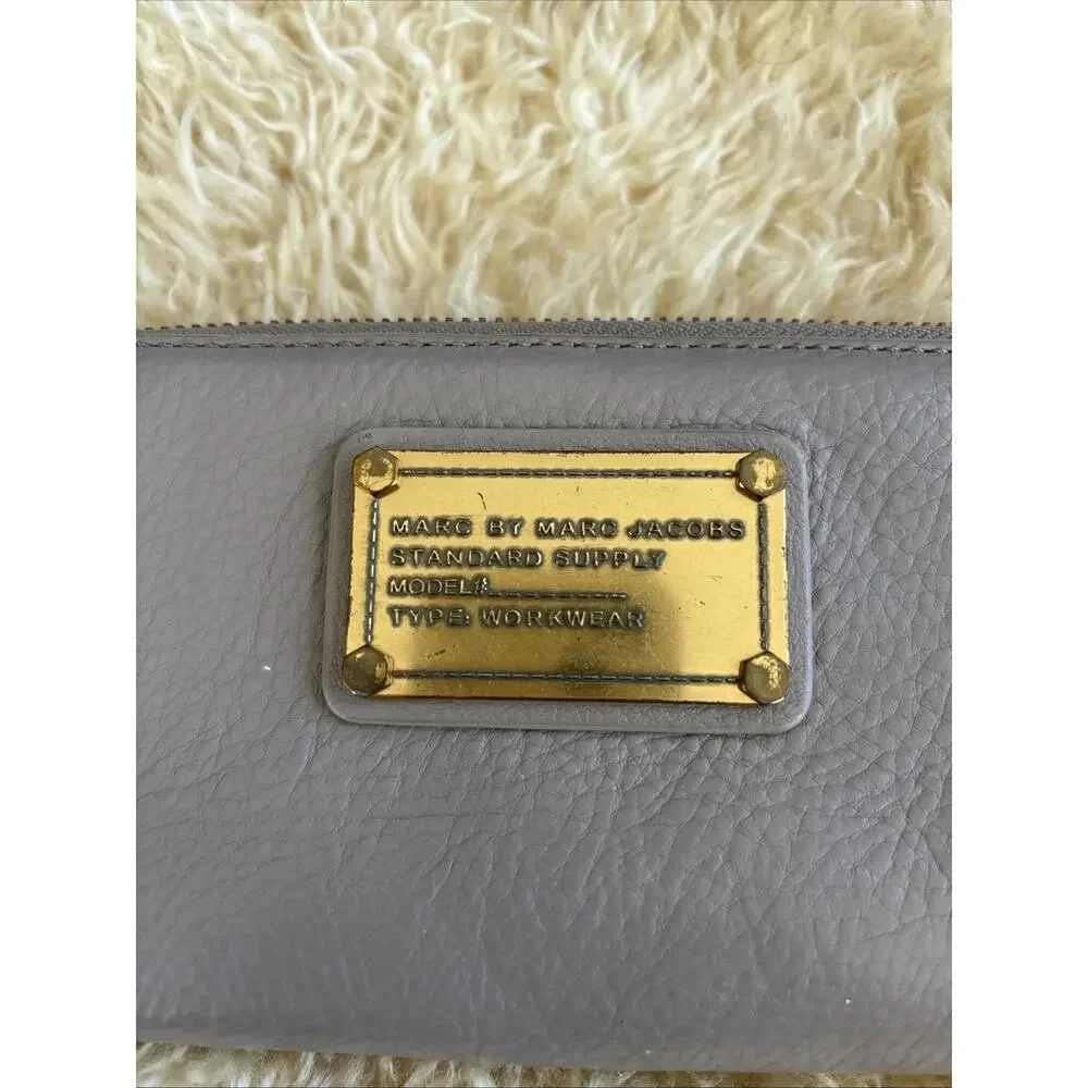 Marc By Marc Jacobs Cement Leather Zip Around Wallet Standard Supply Workwear